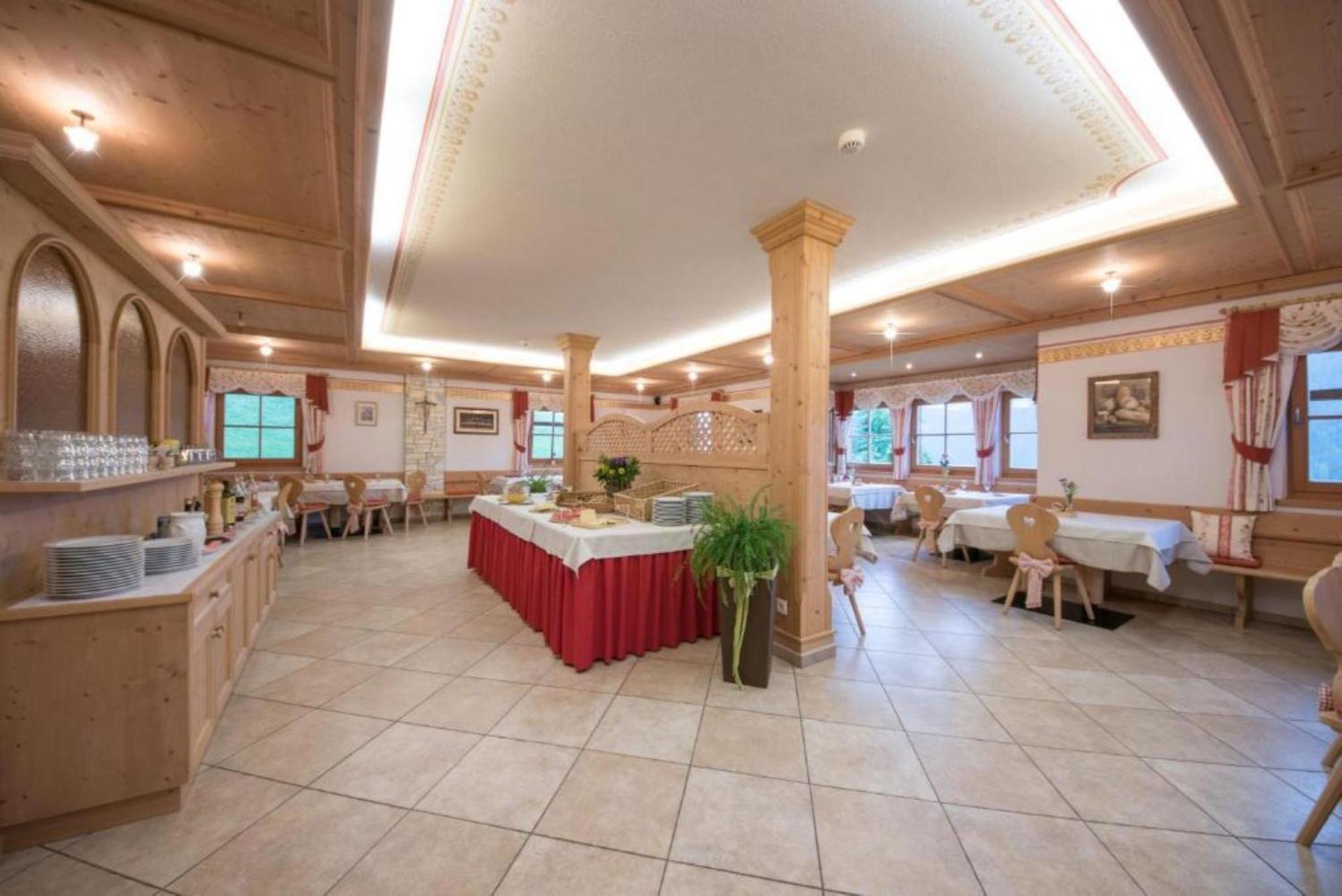 Hotel Pension Odles Сан-Мартино-ин-Бадия Экстерьер фото