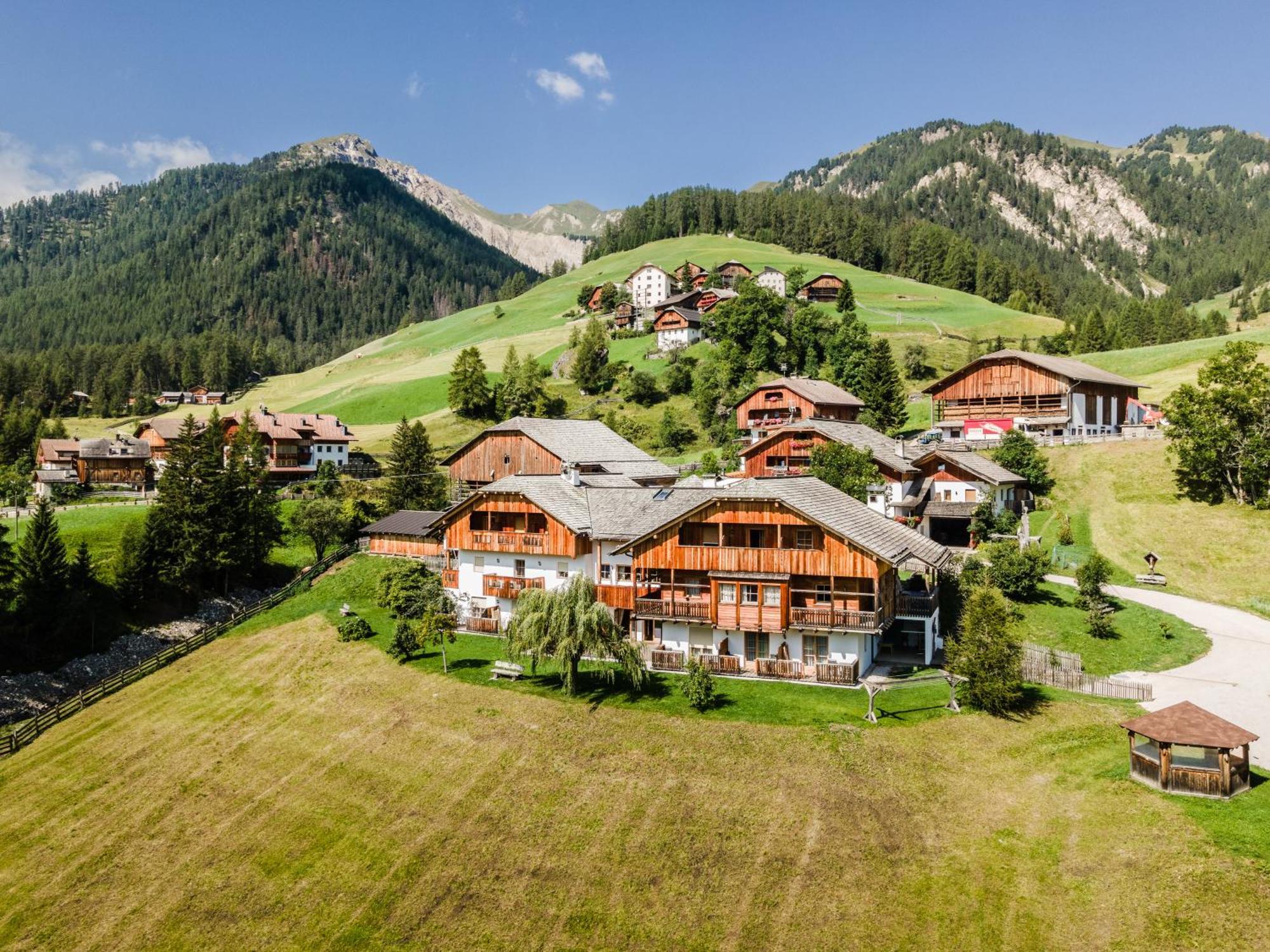 Hotel Pension Odles Сан-Мартино-ин-Бадия Экстерьер фото