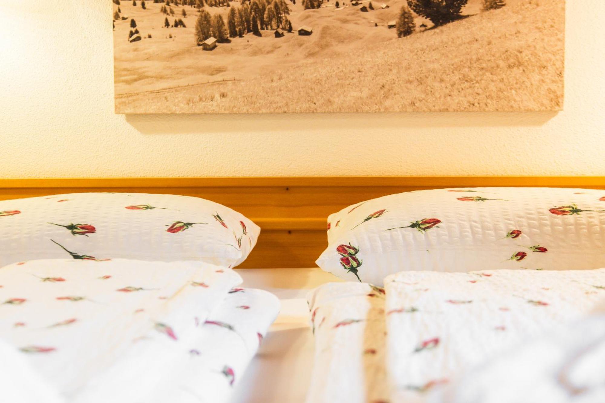 Hotel Pension Odles Сан-Мартино-ин-Бадия Экстерьер фото
