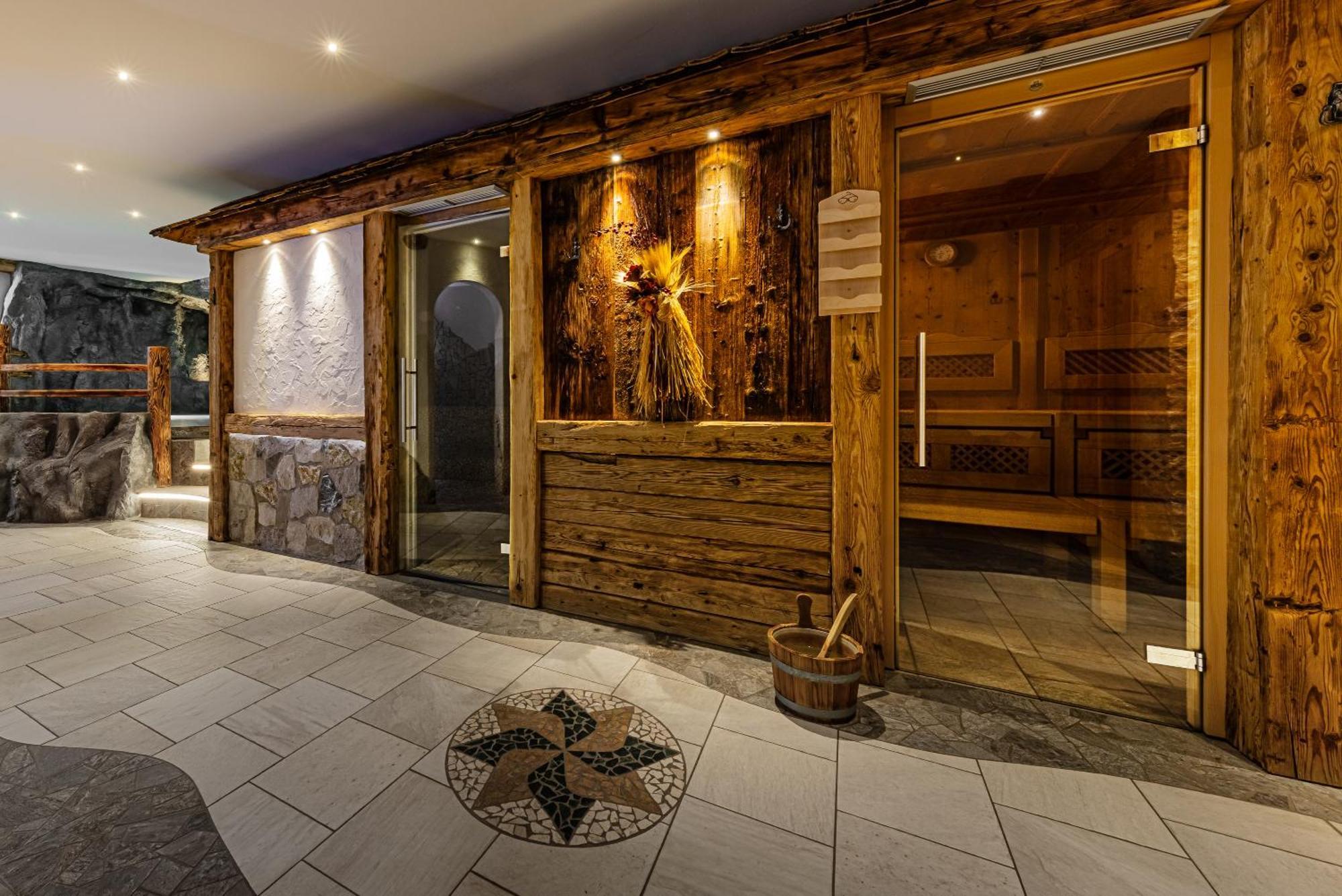 Hotel Pension Odles Сан-Мартино-ин-Бадия Экстерьер фото